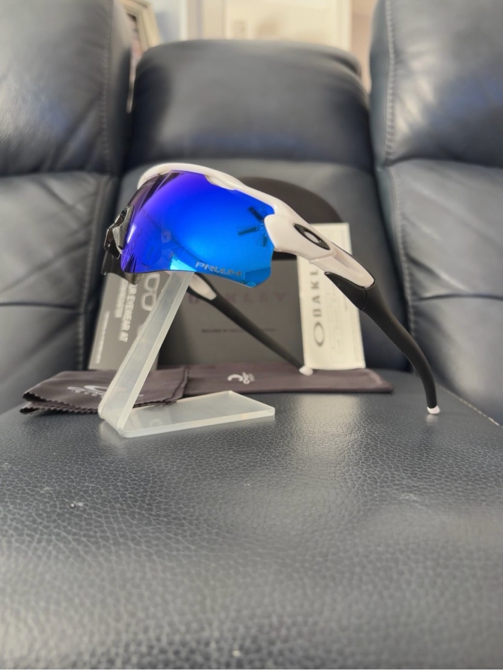 Oakley Radar EV Path Sunglasses O09208 with Blue Mirrored Lens